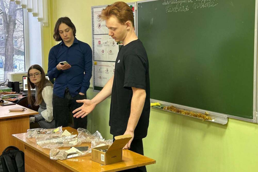 События НИУ «БелГУ» студенты-историки ниу «белгу» показали школьникам практическую сторону исторической науки