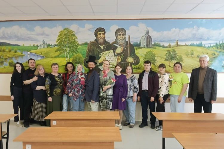 Поэтический мост: из прошлого в будущее